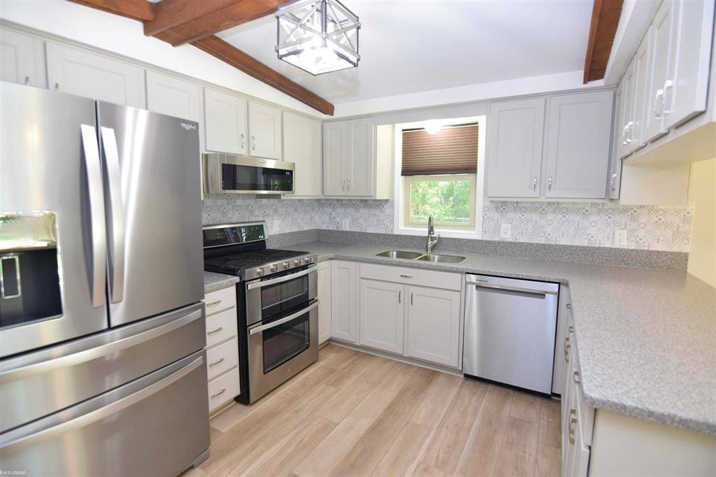 Macomb Twp, MI 48042,46290 Brentwood Street