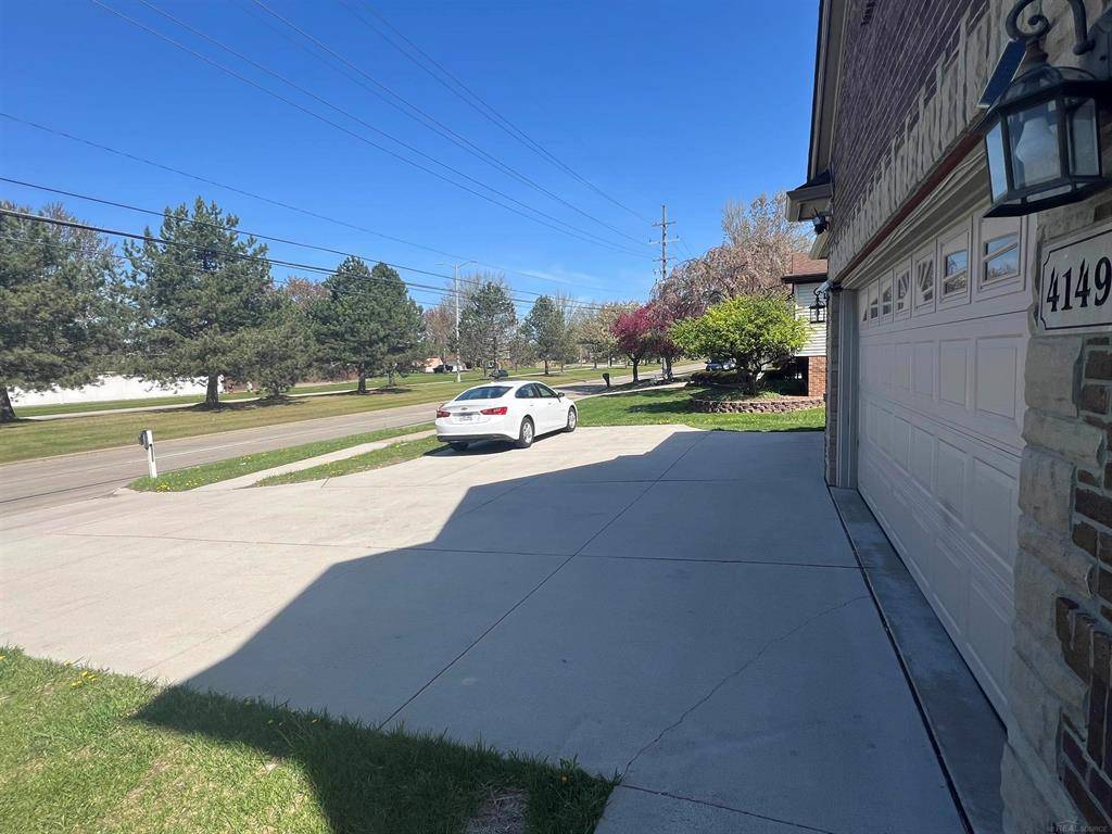 Sterling Heights, MI 48313,41490 Schoenherr Road