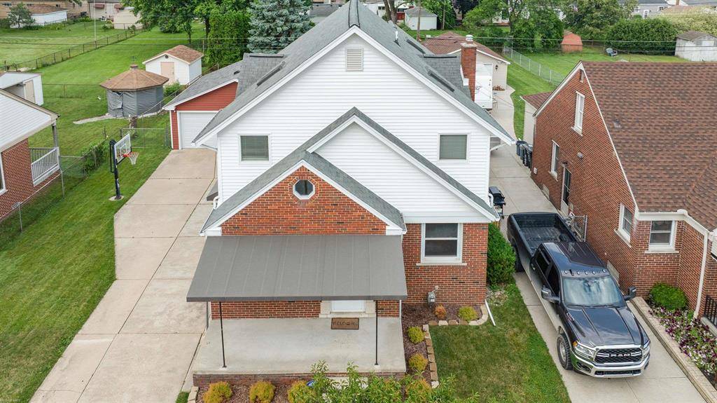 St. Clair Shores, MI 48080,21901 Trombly Street