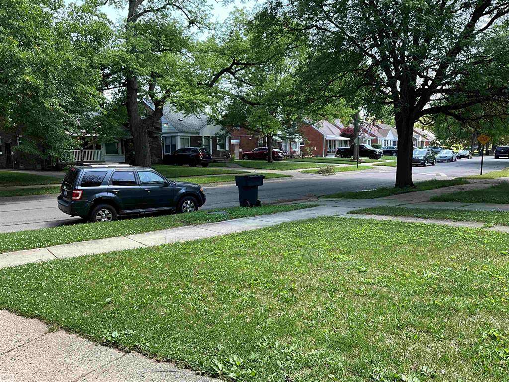 Detroit, MI 48219,17737 Lenore Avenue