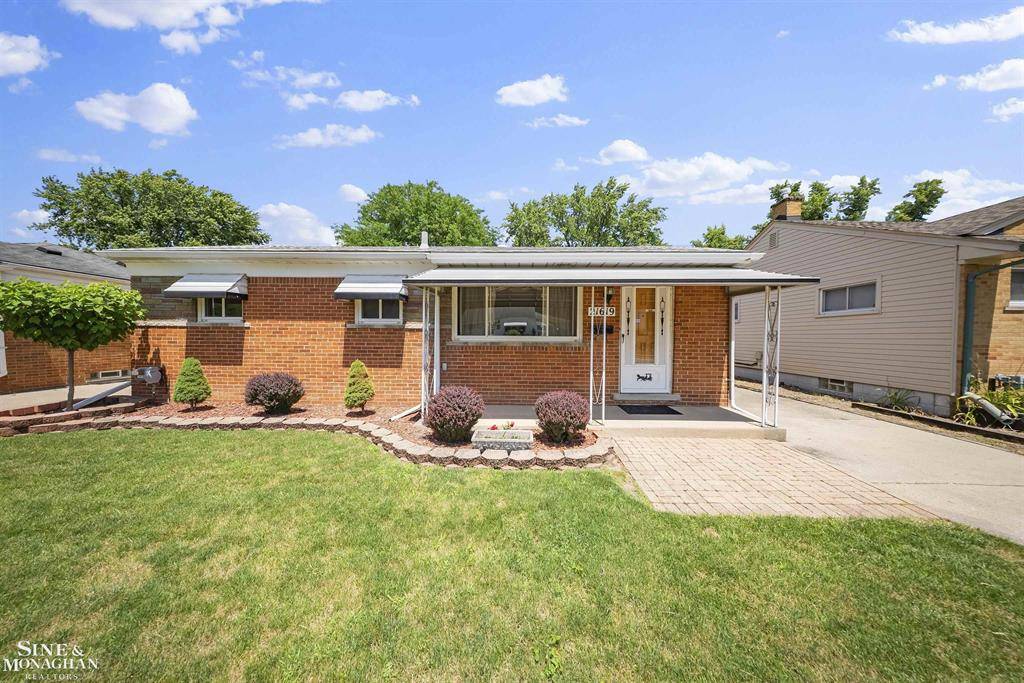 St. Clair Shores, MI 48081,21619 Bon Brae Street