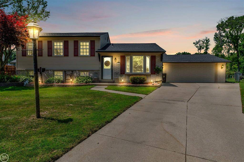 Chesterfield Twp, MI 48047,32601 Coach Drive