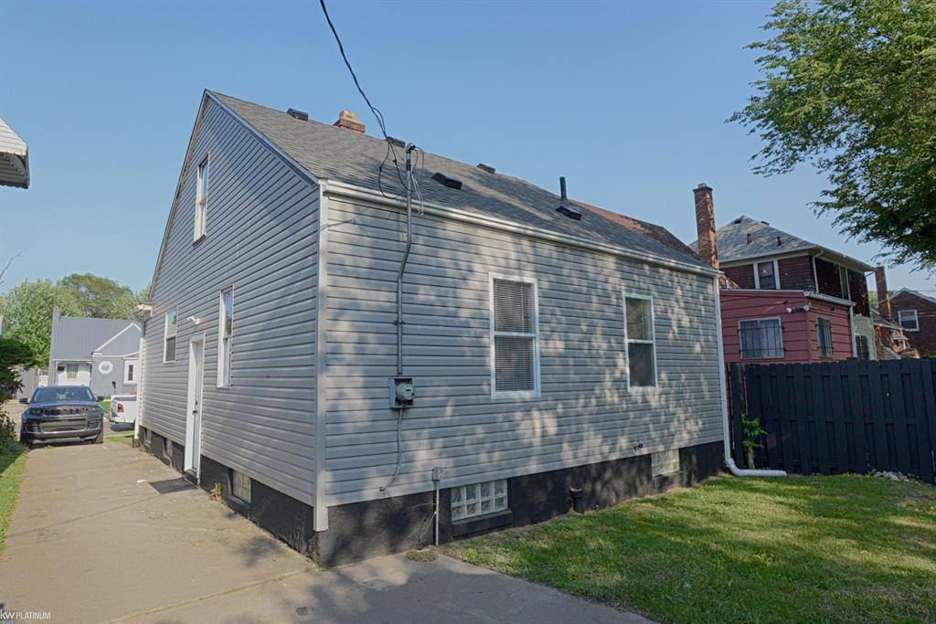 Detroit, MI 48203,20207 Russell Street