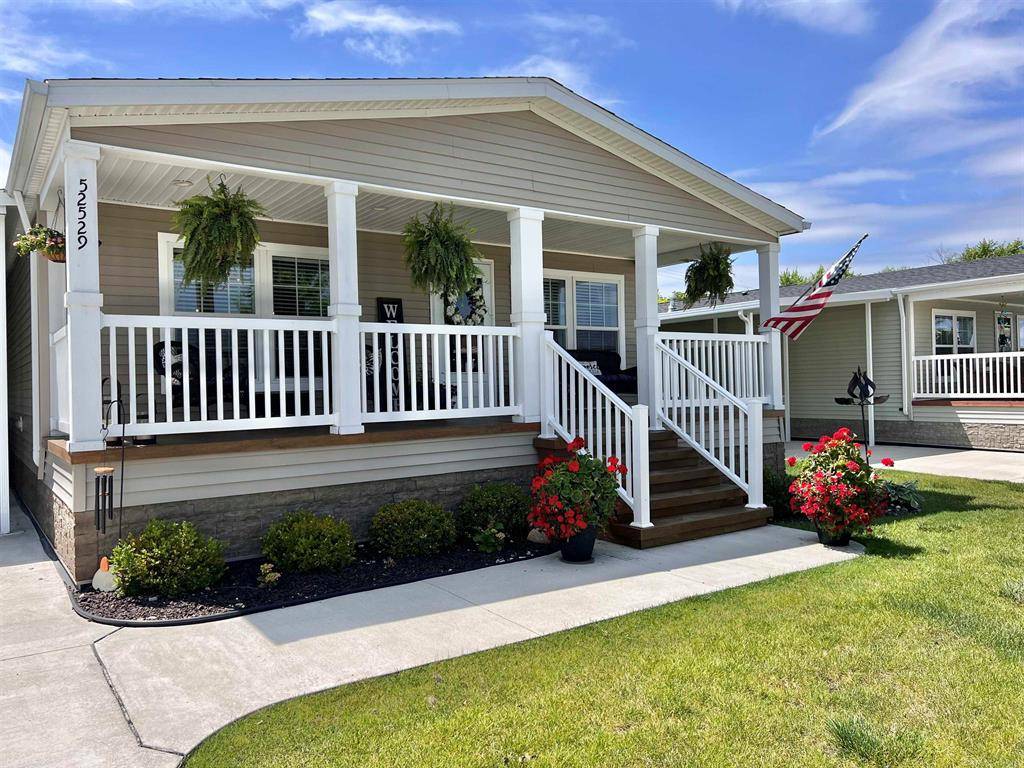 Chesterfield Twp, MI 48051,52529 Pineview Circle