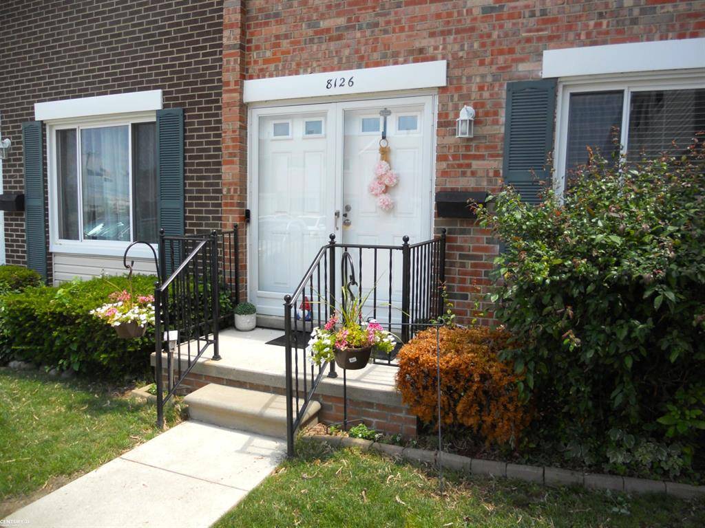 Warren, MI 48093,8126 FARNUM Avenue