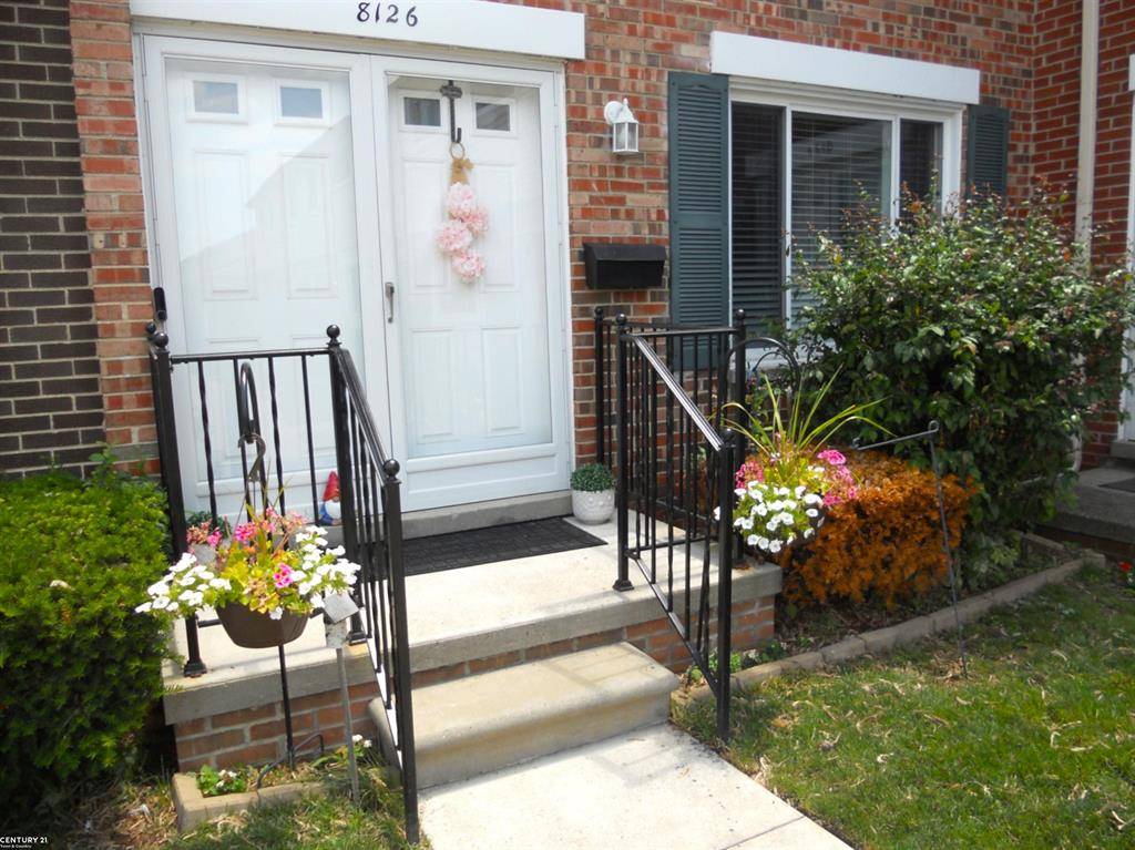 Warren, MI 48093,8126 FARNUM Avenue