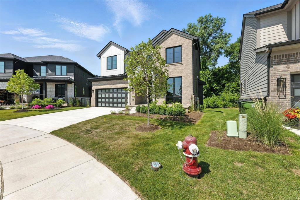 Shelby Twp, MI 48316,54729 Camden Court