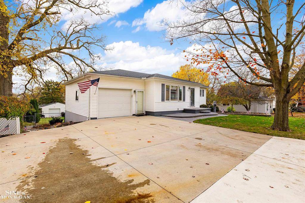 St. Clair, MI 48079,701 S 10th Street