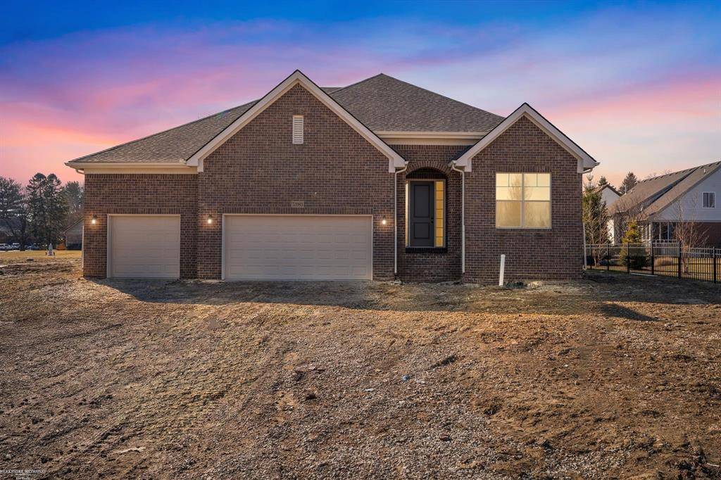 Macomb Twp, MI 48042,24509 Briar Bay Drive