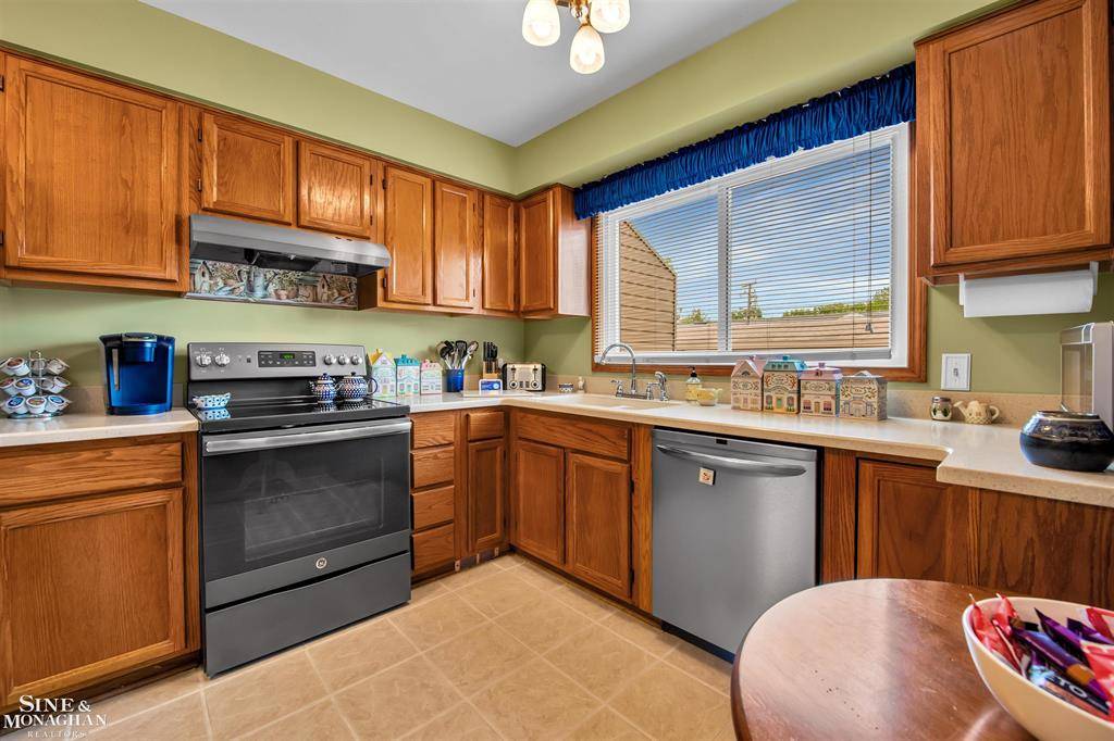 Harrison Twp, MI 48045,25970 St Clair Place Road 3