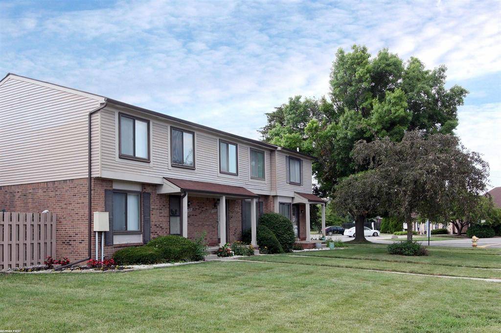Clinton Twp, MI 48038,17088 Kingsbrooke Drive