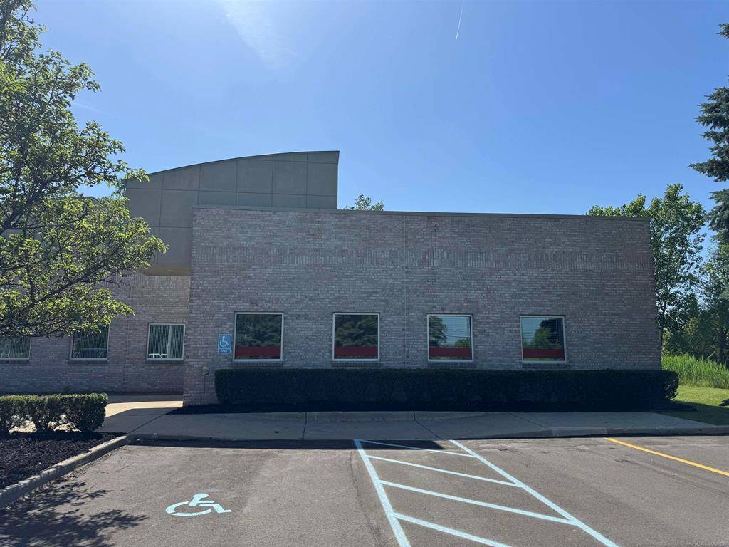 Chesterfield Twp, MI 48051,55951 Gratiot Avenue
