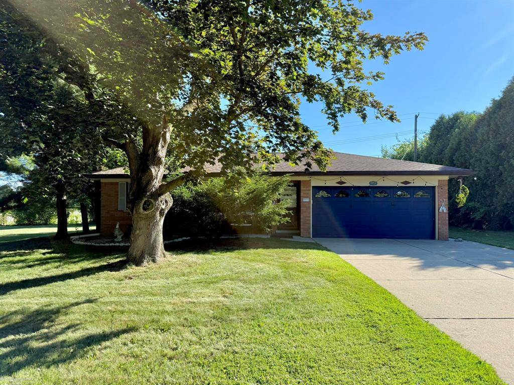 Clinton Twp, MI 48036,18908 Monica Drive