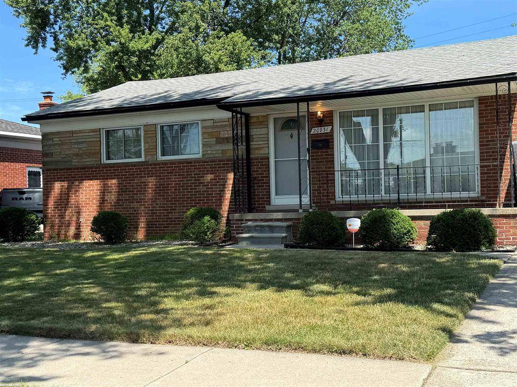 St. Clair Shores, MI 48081,20931 Bayside Street