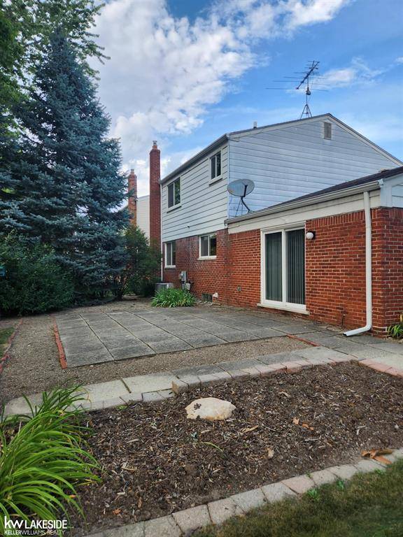 Troy, MI 48083,3391 Eagle Drive