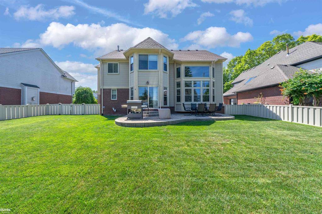 Harrison Twp, MI 48045,39148 Canterbury Drive