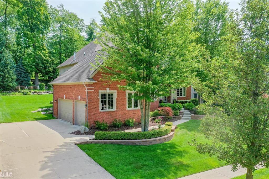 Washington Twp, MI 48094,61398 Barclay Drive