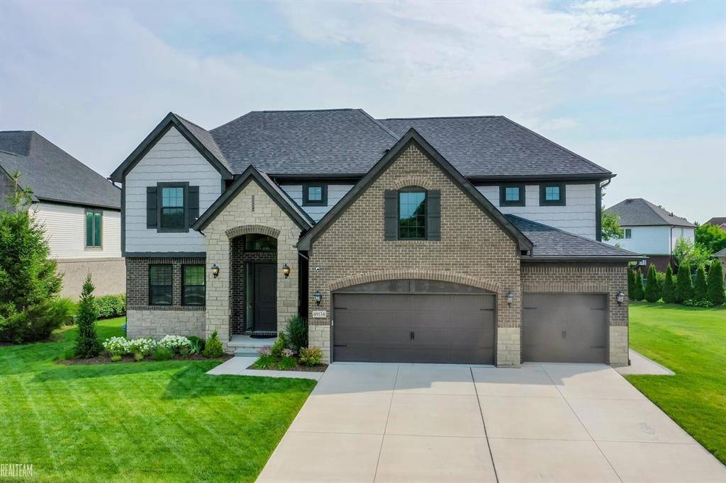 Macomb Twp, MI 48044,49134 Monarch Drive