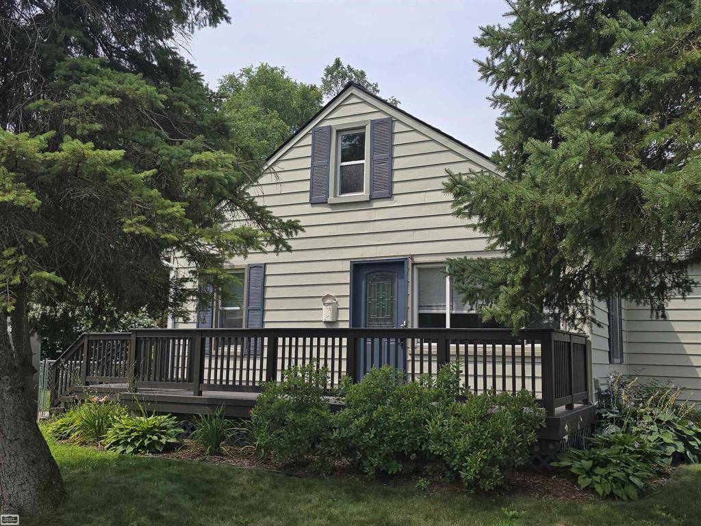 Shelby Twp, MI 48317,47595 Betty Street