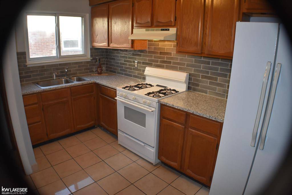 St. Clair Shores, MI 48080,19508 Salisbury Street