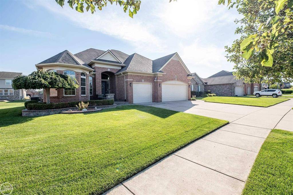 Macomb Twp, MI 48042,18298 Tiger Drive