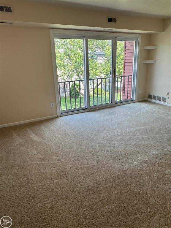 St. Clair Shores, MI 48082,602 Sunset Circle 602