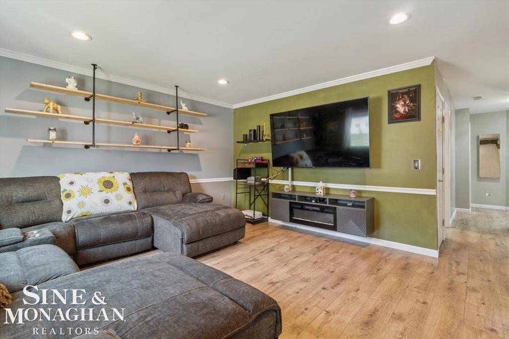 Clinton Twp, MI 48035,20480 Williamson Street