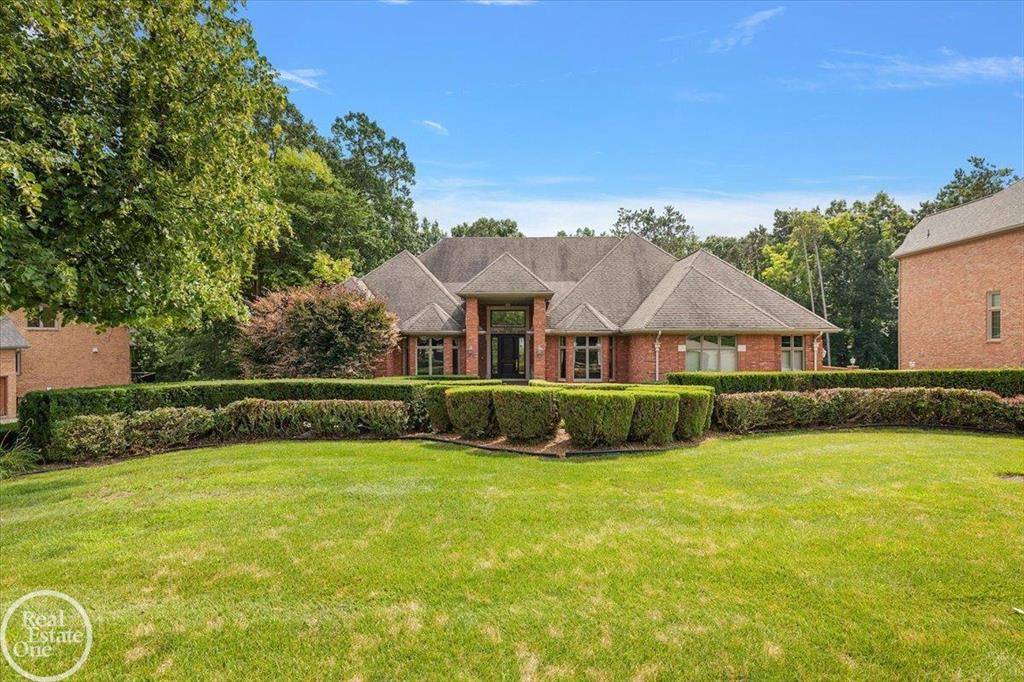 Washington Twp, MI 48094,5034 Deer Creek Circle N. Drive
