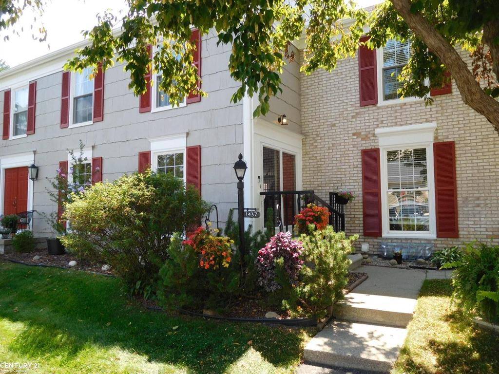 Rochester Hills, MI 48306,1437 Lantern Lane 31 12