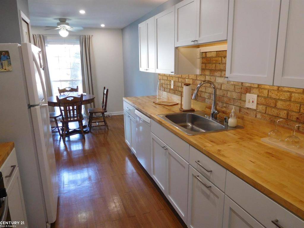 Rochester Hills, MI 48306,1437 Lantern Lane 31 12