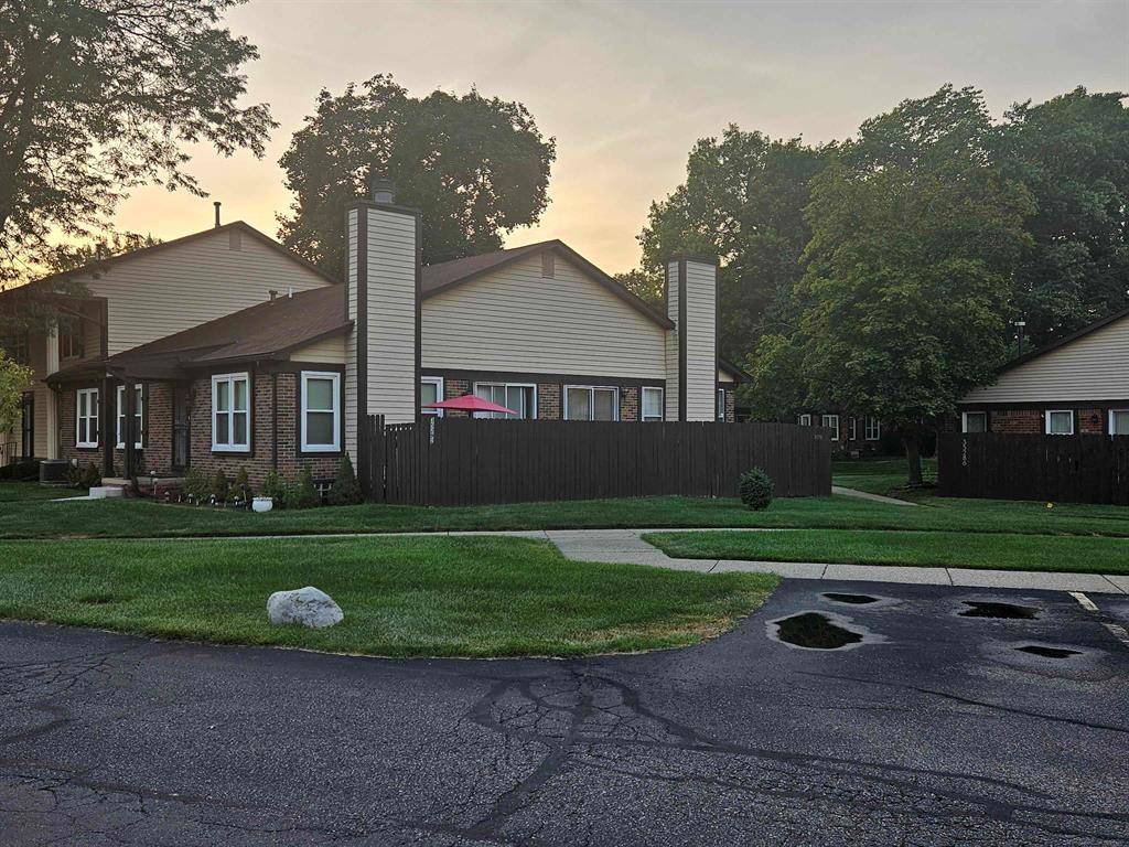 Clinton Twp, MI 48035,35279 Bristlecone Drive