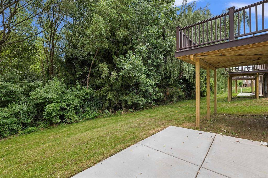 Clinton Twp, MI 48036,21158 Lilac Lane