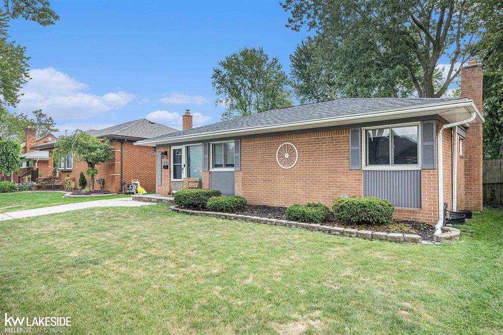 St. Clair Shores, MI 48082,23548 Recreation Street