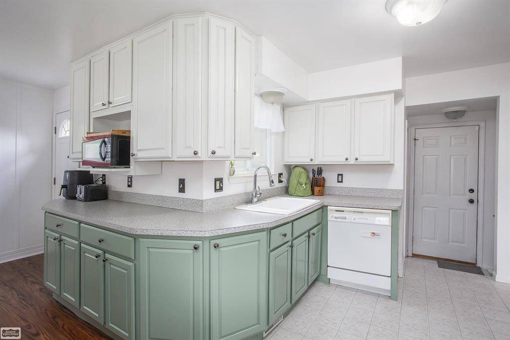 Sterling Heights, MI 48314,11401 19 mile Road