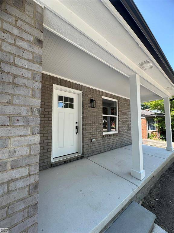 St. Clair Shores, MI 48082,22704 EUCLID Street