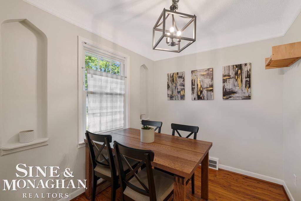 Royal Oak, MI 48067,823 Mclean Avenue