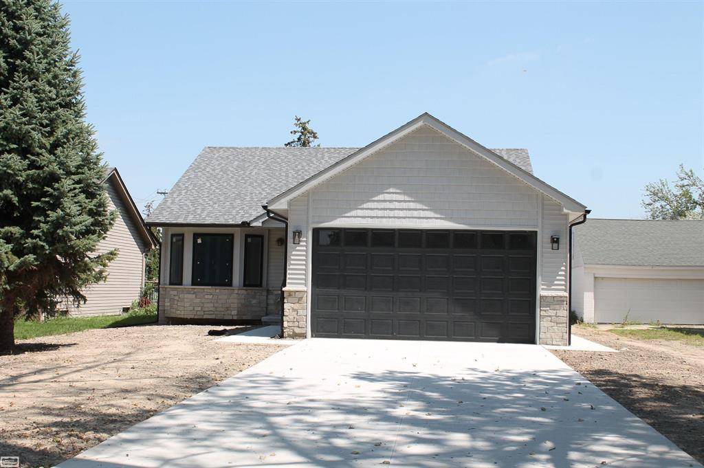 Clinton Twp, MI 48036,23439 Donaldson Street