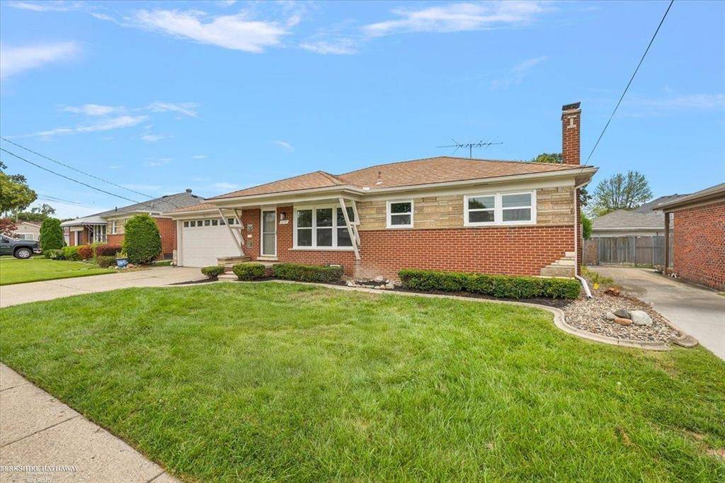 St. Clair Shores, MI 48081,22507 Shorewood Drive
