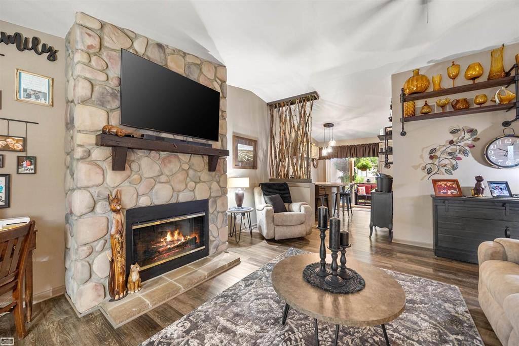 Harrison Twp, MI 48045,25060 Portside Court 53