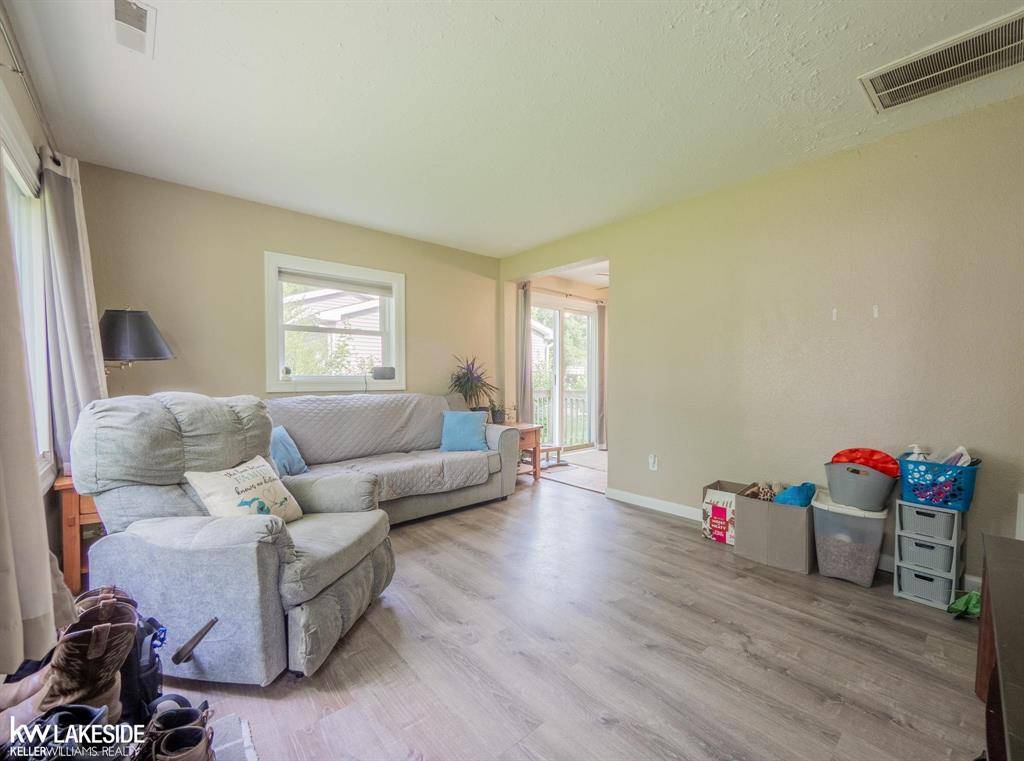 Shelby Twp, MI 48317,2100 Collins Avenue
