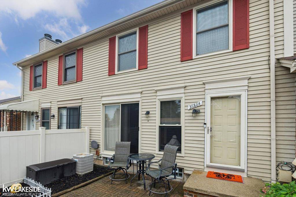 Clinton Twp, MI 48038,38884 GOLFVIEW Drive