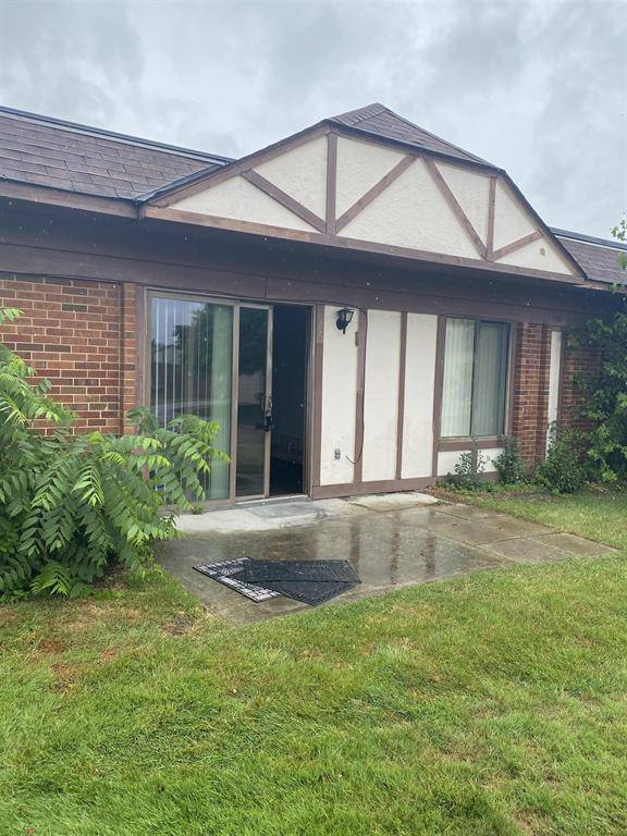 Warren, MI 48092,29900 N Grand Oak Drive 26