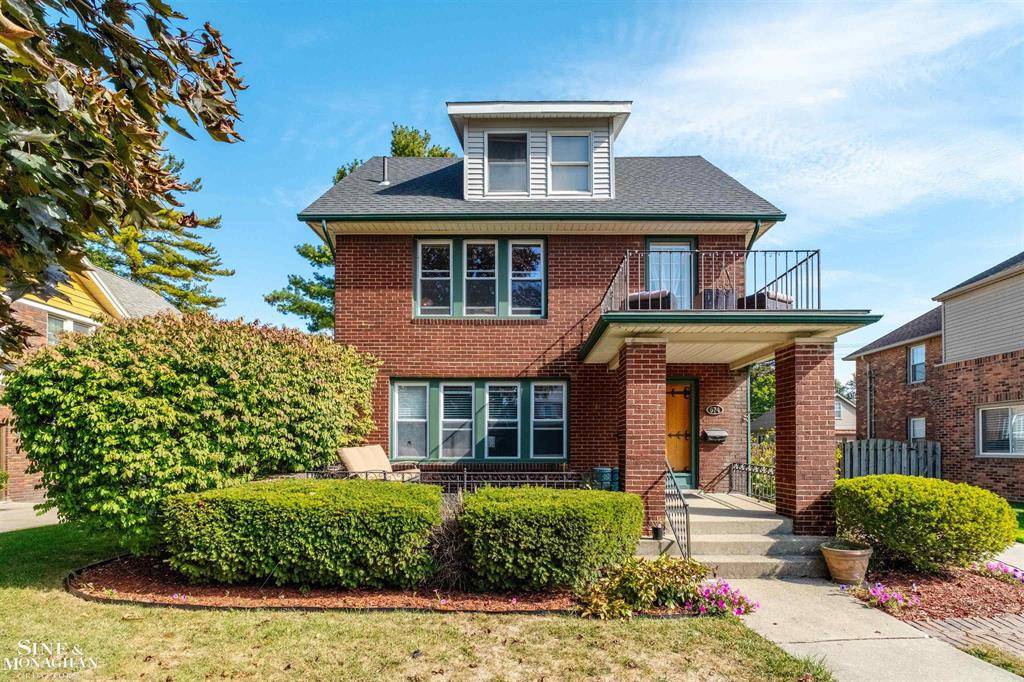 Grosse Pointe, MI 48230,674 Neff Road