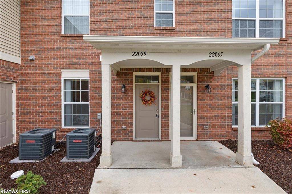 Macomb Twp, MI 48042,22059 Aberdeen Drive 71