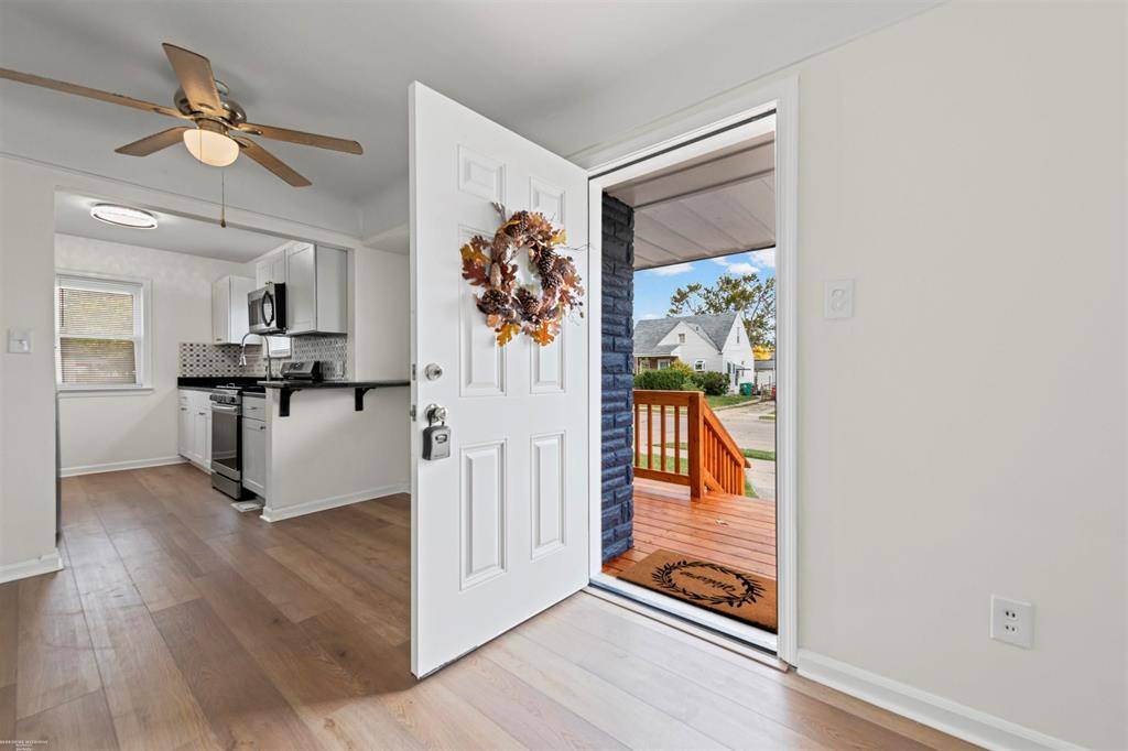 Eastpointe, MI 48021,21841 Cushing Street