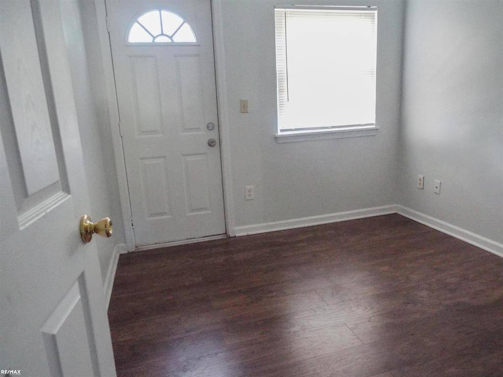 Hazel Park, MI 48030,1140 E Elza Street