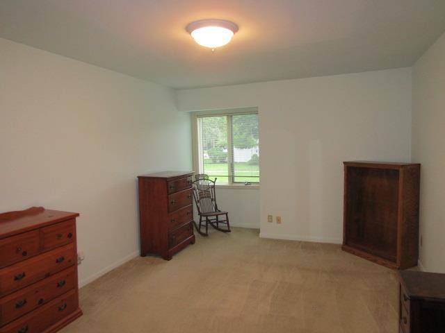 East Lansing, MI 48823,500 Woodingham  Unit 15 Street