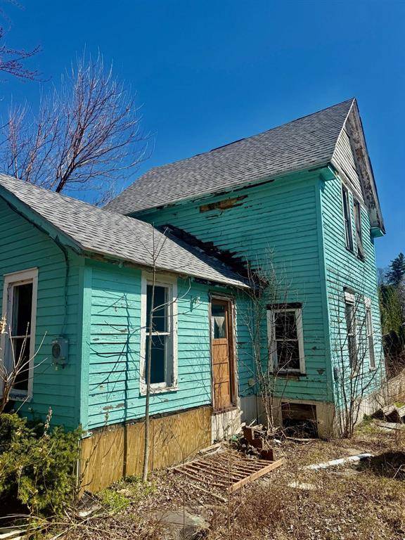 Saginaw, MI 48601,1327 S Warren Avenue