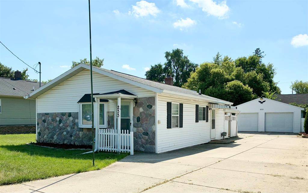 Lansing Twp, MI 48917,233 N Rosemary Street