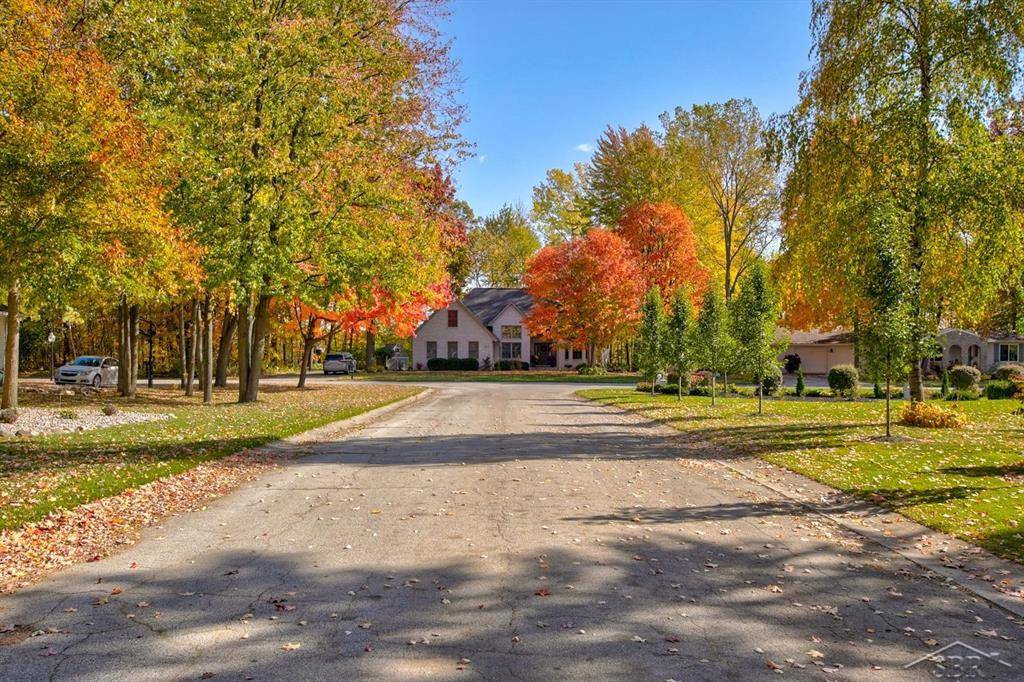 Saginaw Twp, MI 48638,80 Deer Trail